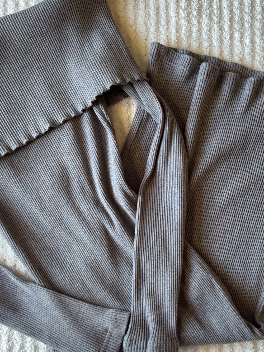 Off the shoulder gray ribbed knit bodycon maxi dress